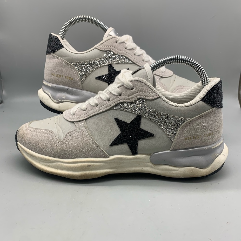 Vintage Havana Run - White Grey Silver Star Women Sneaker Size 7.5